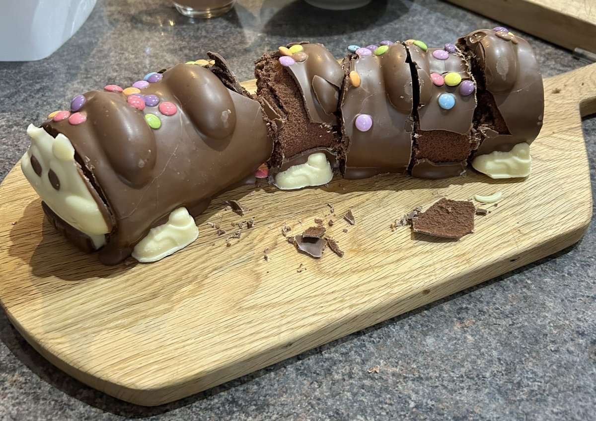 BenKelly0818's tweet image. I’m sorry…. We gonna eat you! 🐛 @AldiUK #cuthbert #yummy