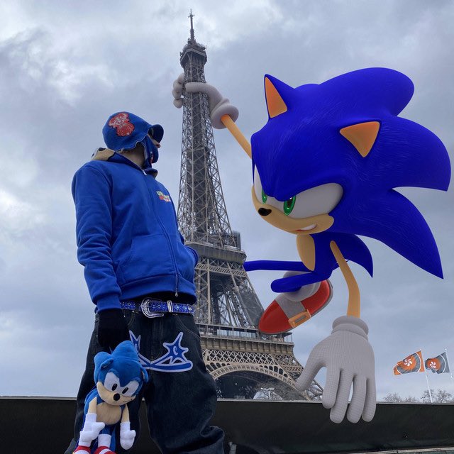 rocketflp's tweet photo. SON!C 🦕 llegó a 100k en spoty y 150k en yt ayer❕ muchas gracias x el aguante NëW musiK sooON  @danizvfx https://t.co/NtcfzxHVNM