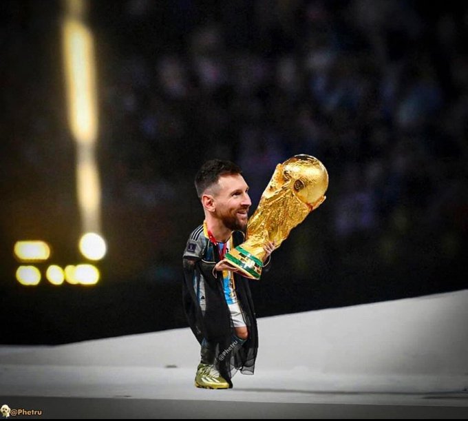 Carucito4's tweet photo. Bueno toca modificar mi meme preferido con la camiseta del inter de miami❤️🇦🇷 https://t.co/85yWMCjjc6