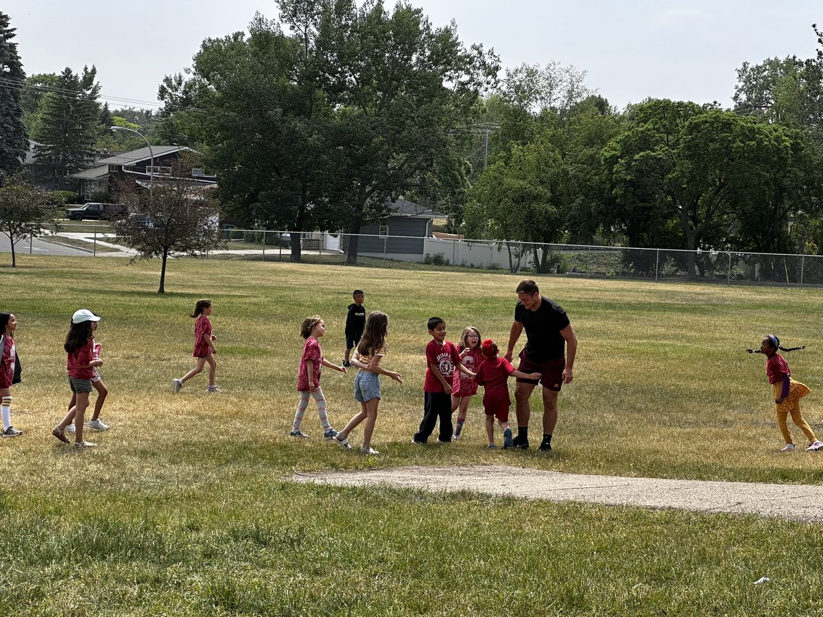 Had a great day chaperoning the Sheridan Hills 2nd grade class to the Children’s theater today!