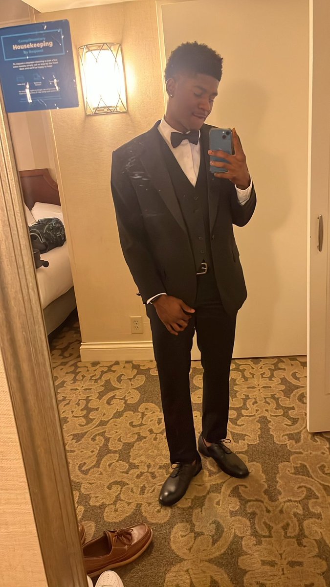 nextlevel_chey's tweet image. I can go fendi &amp;amp; Dior or I can keep it clean 🤩🔥🔥 #NABA #like #futureaccountant #blackexcellence