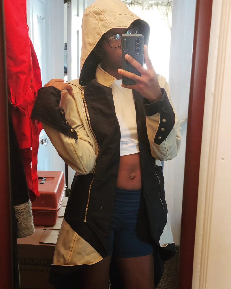 MurderBengal's tweet photo. Kenway kind of day
(Jacket by @VolanteDesign)
#kenway #connorkenway #cosplay #outfit #fashion #videogame #assassinscreed #assassinscreed3 #videogamefashion #assassincreedcosplay #theeagle #volante #volantedesign #therevolutionary #revolutionary #americanwar #revolutionarywar https://t.co/hsaRUzTkwt