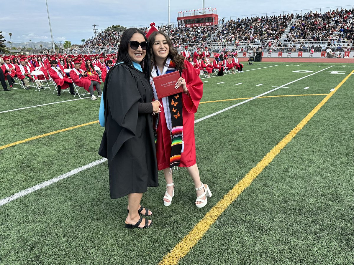 OxnardUnion (@oxnardunion) on Twitter photo 🎓🎉 What a beautiful day for Hueneme High School to celebrate their 416 seniors!!!
Congratulations Vikings! Continue to make us proud!!! <a href="/hhs_viking/">Hueneme HS</a>
#WeAreOxnardUnion
#HereWeCome
#classof2023🎓 🎓🎉 What a beautiful day for Hueneme High School to celebrate their 416 seniors!!!
Congratulations Vikings! Continue to make us proud!!! <a href="/hhs_viking/">Hueneme HS</a>
#WeAreOxnardUnion
#HereWeCome
#classof2023🎓