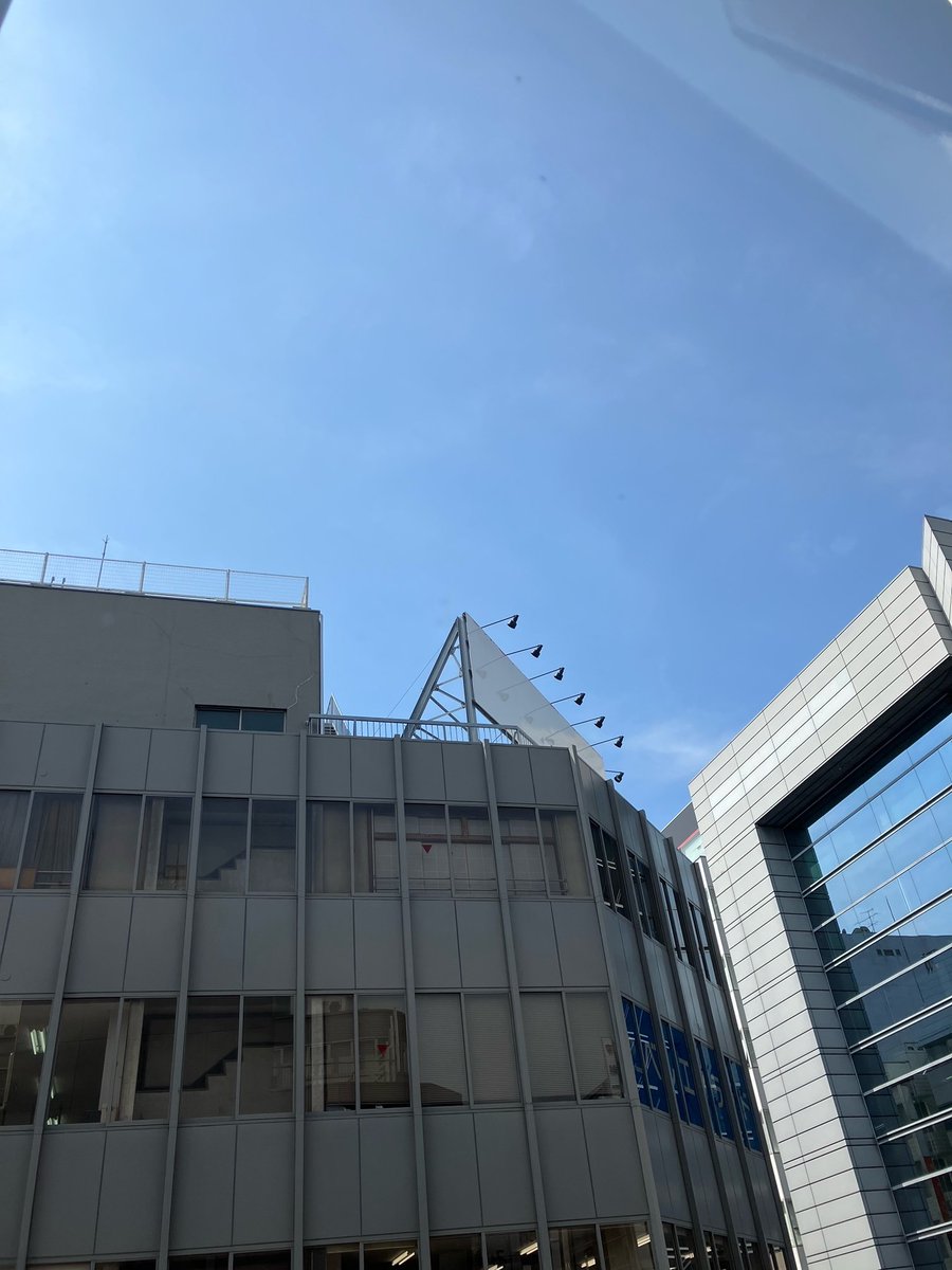 mottelomiya's tweet photo. おはようございます😤
さいたま市の天気は【☁】です!
最高気温は28℃😐
気温差がまた明日から出てくるので
体調管理しっかりしていきましょう😤
今日も一日よろしくお願いします😎
#企業公式相互フォロー祭り
#企業公式が毎朝地元の天気を言い合う
#クラウド電話 #VALTEC
#移転 #訪問介護 https://t.co/qhQPkhWsJv