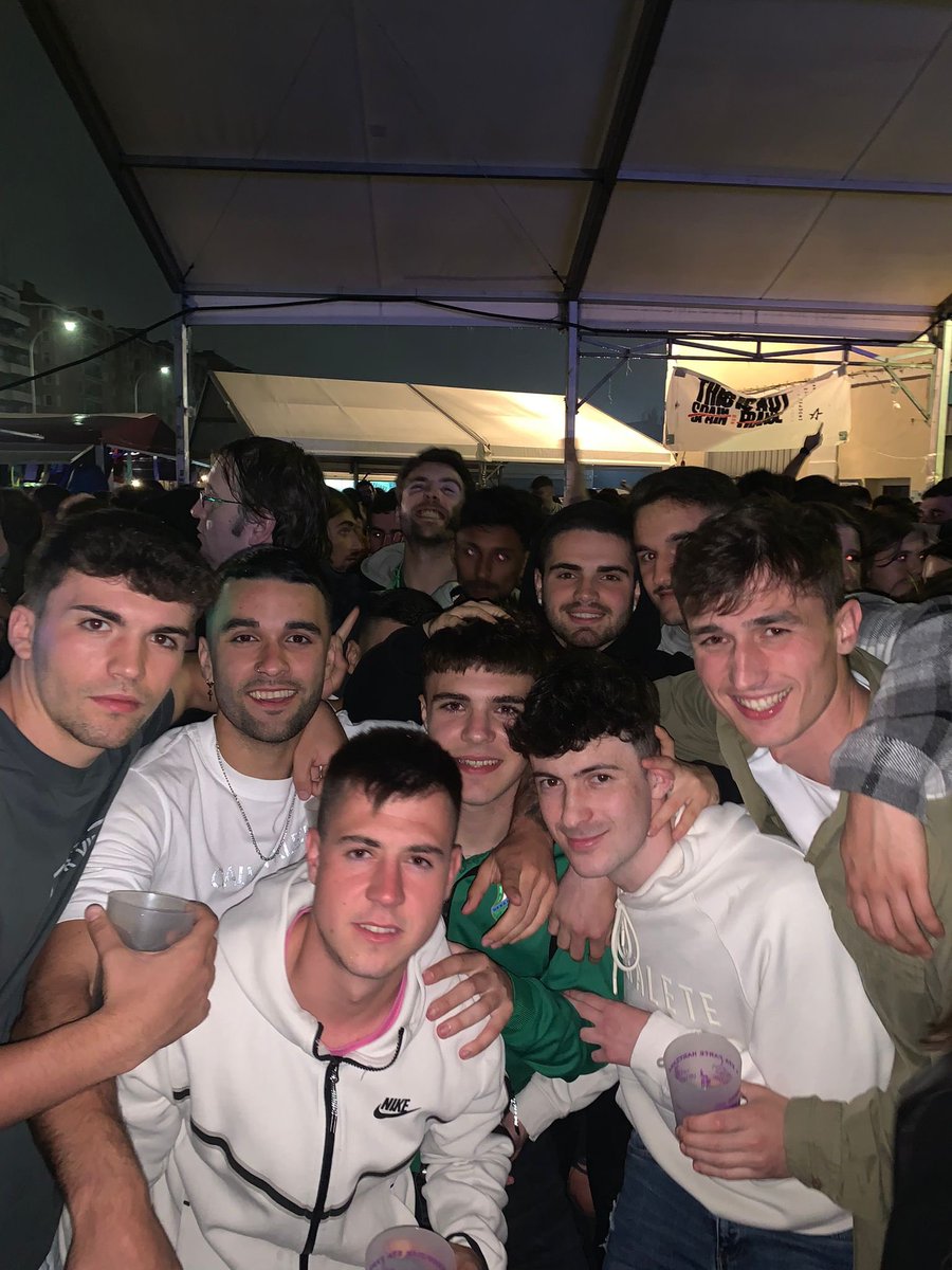 gaizkalopez19's tweet photo. Todos juntos, el último paso⚔️ https://t.co/IkfLSfypm5
