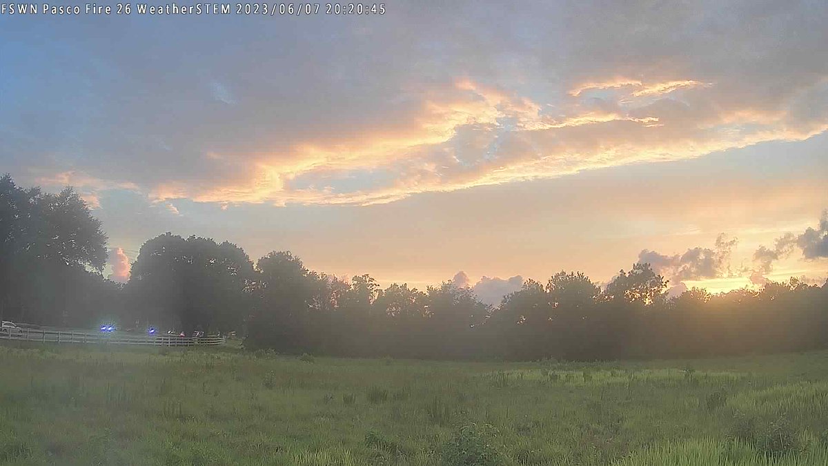 FSWNWCSouth's tweet photo. FSWN Pasco Wesley Chapel South at sunset and it's 80.5 F. https://t.co/YWxsGB2l0X
