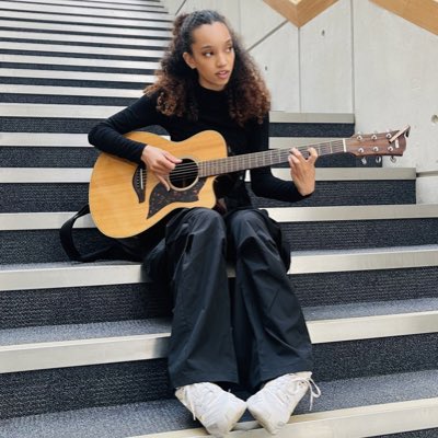 Lia White tweet media