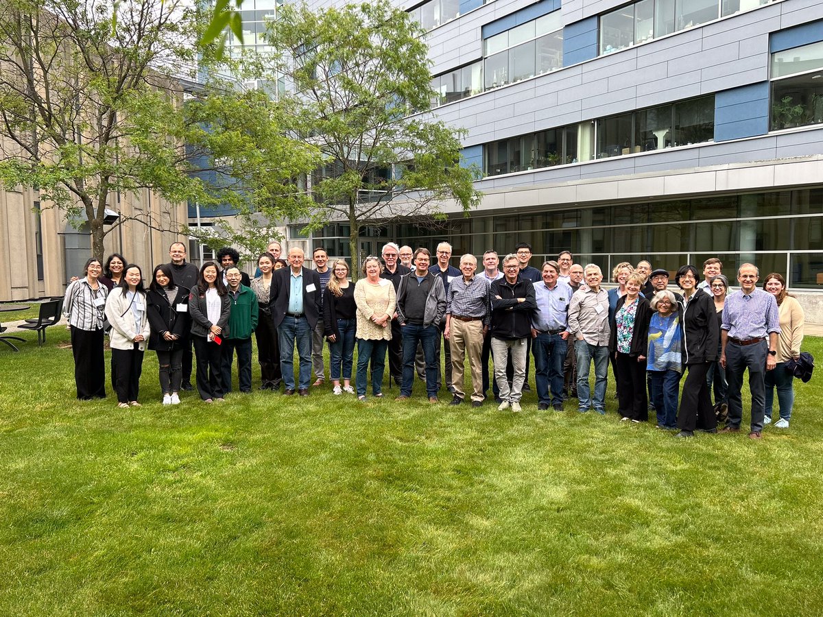 Yeastdoc1's tweet image. Last werkend my lab alumni gathered to celebrate 50 years at Brandeis and 80 years on earth.