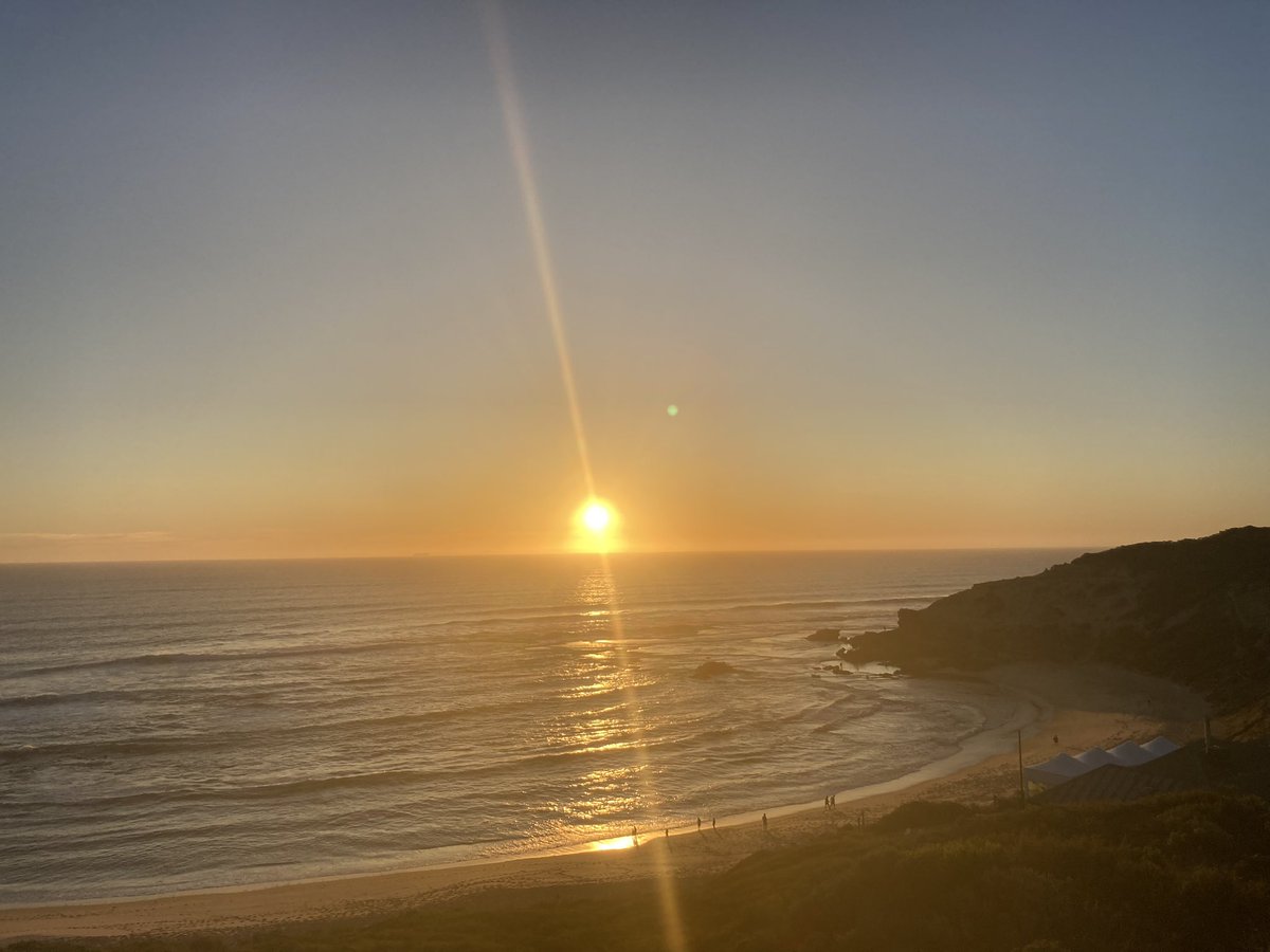 Happy World Oceans Day! 

Find a local event to celebrate and learn how we can continue to look after our amazing Australian coastline: worldoceanday.org