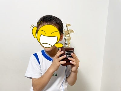 ピアノでトロフィー、おめでとう！
　
＃枚方　＃枚方市ピアノ教室　＃枚方市リトミック