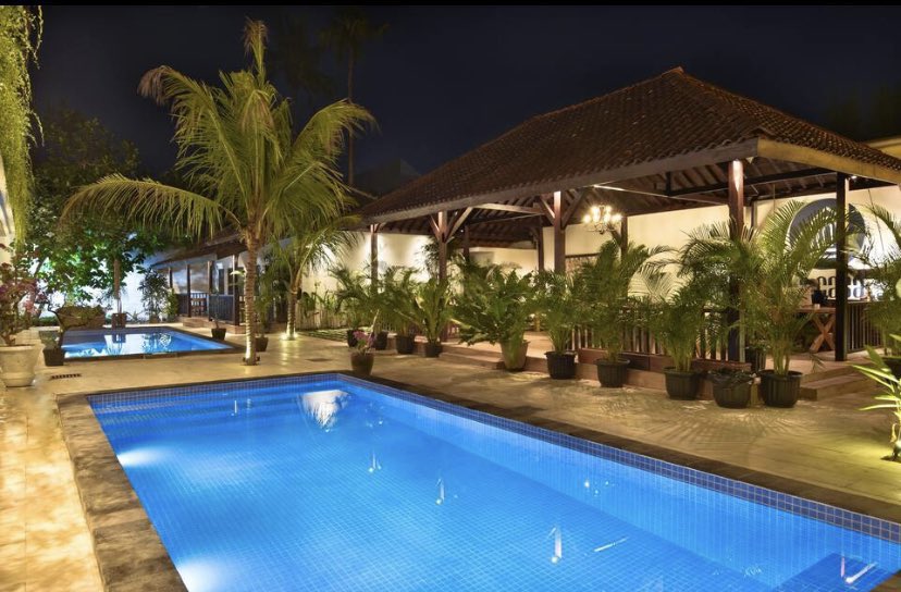 catatanhotel's tweet photo. 📍La Casa Jogja 

🍃 hotel di pusat gejayan, pusat kota, aeshtetic room, punya 2 kolam renang yang cantik ✨

💰200.000 - 500.000
📌 https://t.co/dXdX9ACUyc (pakai link ini biar dapet harga diskon) https://t.co/BPPNxuYcw4