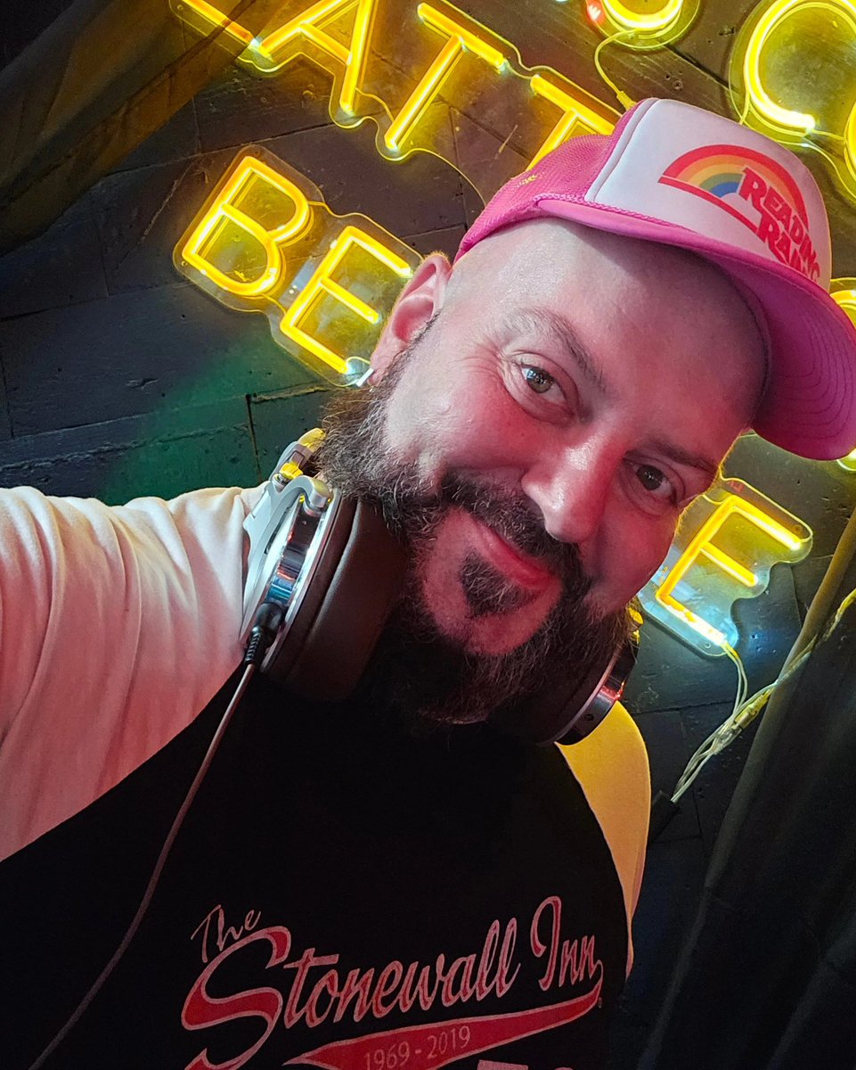 DJChaunceyD's tweet photo. We made the local news in Houston for our @TheStonewallNYC takeover last night at Trash Panda Drinking Club https://t.co/rYX95OubQz
#PrideMonth2023 #pinkstate #foxnews #thestonewallinn #queerjoy https://t.co/UqkboEEKH0