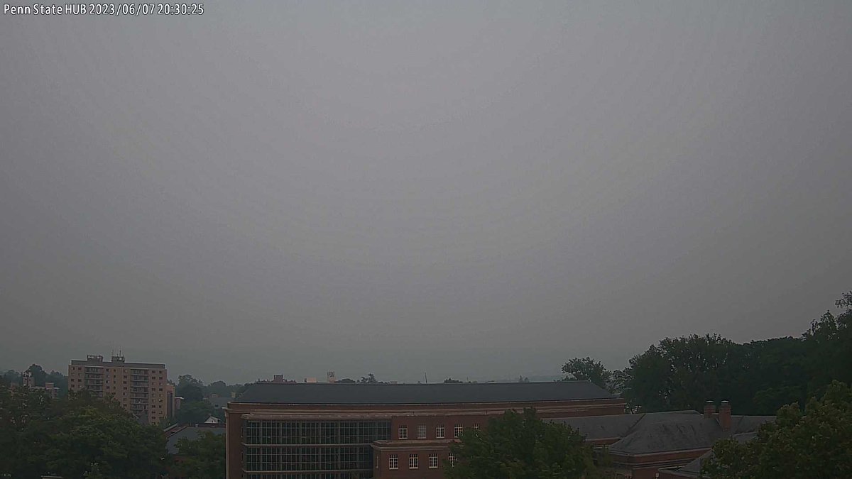 HUBWeatherSTEM's tweet image. Penn State HUB at sunset and it's 65.8 F.