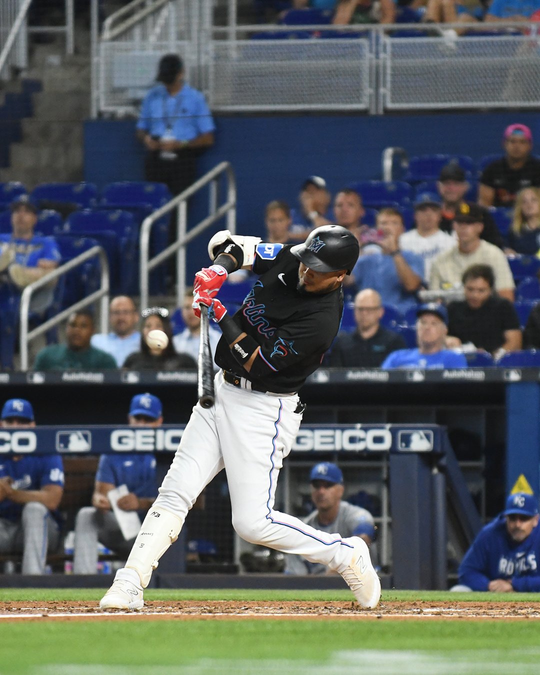 MLB on X: Luis Arraez will wake up tomorrow with a .4⃣0⃣3⃣ batting  average.  / X