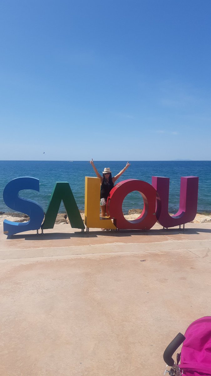 Salou was glorious #familytime #vacay #birthdaycelebrations 🎉💋👨‍👩‍👧🍾