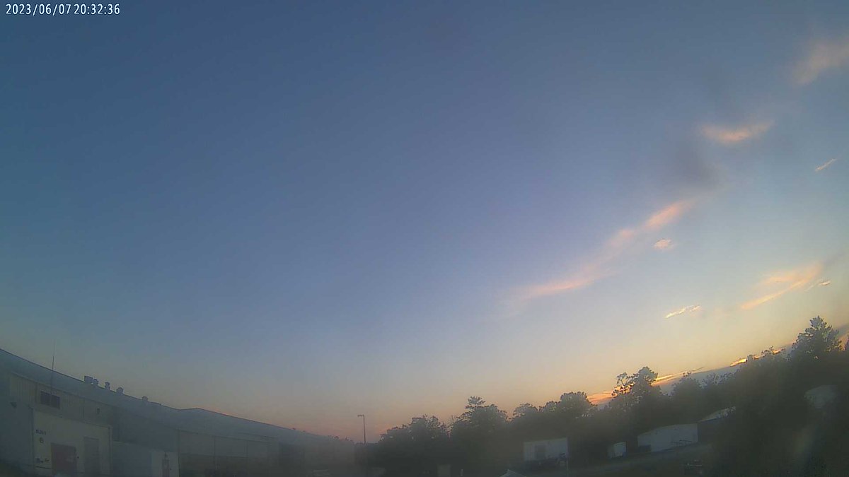 BozemanWxSTEM's tweet photo. Deane Bozeman School at sunset and it's 78.4 F. https://t.co/dQK6eUYS5P
