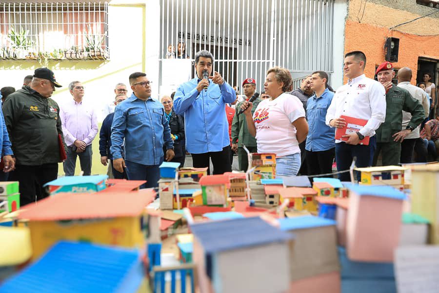 Ministerio del Poder Popular para las Comunas tweet media