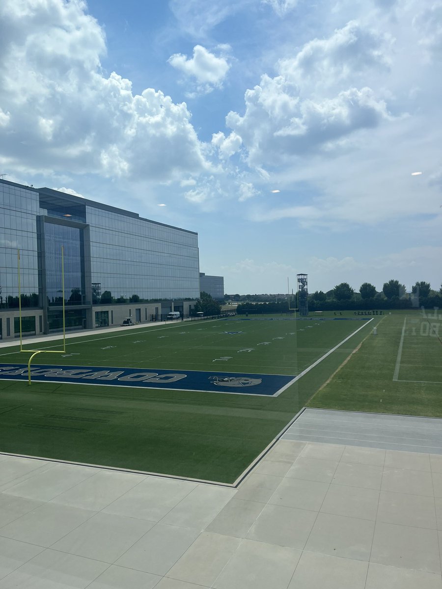 benbanogu's tweet photo. What a nice day to be a @dallascowboys 🔵🌟 https://t.co/hOmdOrkXwa