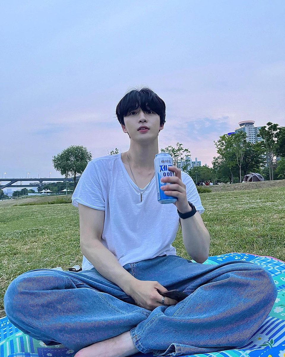 kangmeen_brasil's tweet photo. 📸|07/06/2023 -Atualização de Kang Min (Kangmeenday) em sua segunda conta do Instagram.
'Feliz 💕'
- Obrigado pelo tapete🫶🏻
- 😆🍺🫧💕
#김강민 #KIMKANGMIN #Kangmeen #SupportKangMeen #하루 #담기 #끝 #daily #취미 #가끔 #기록 https://t.co/ckvbsUjppO