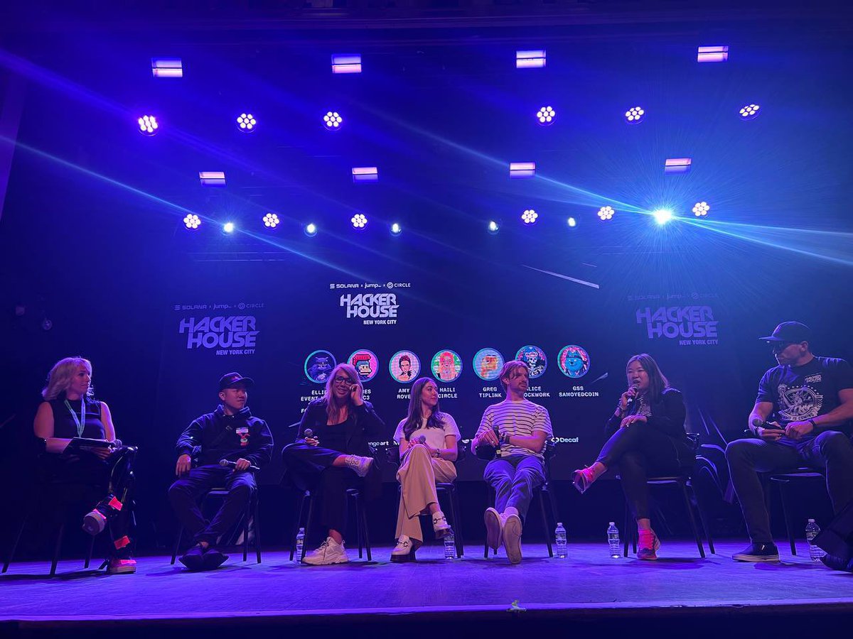 TyrantBroken's tweet image. Amazing panel to Discover Solana NYC Edition @hackerhouses learning about @asiangirlintech’s journey on Solana and building with @Clockwork_xyz S/O 🔥PFP @DeadKingSociety and the rest of the GOATED 🐐 speakers! @TipLinkOfficial @RoveWorldApp @sec3dev @circle @samoyedcoin 🔥