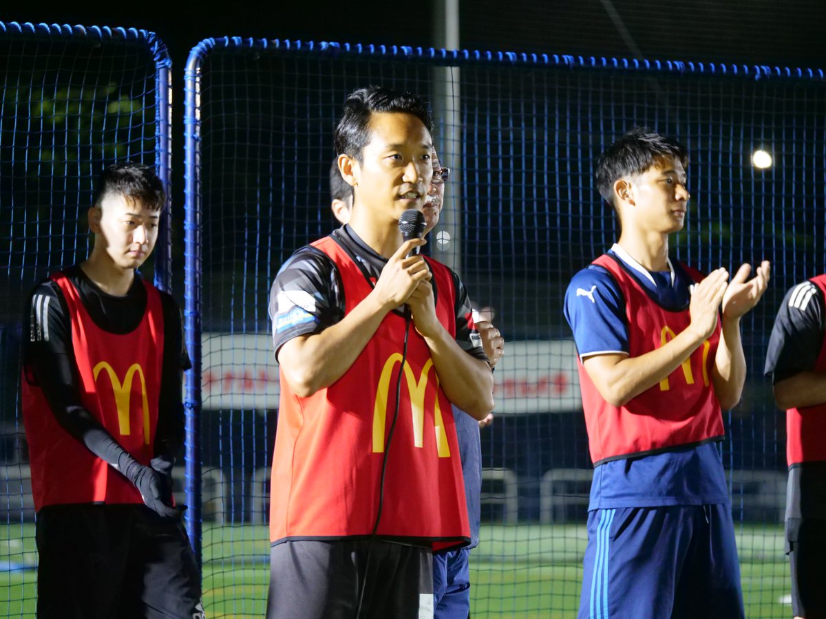 Kitazawa_key's tweet photo. #ドナルドマクドナルドハウス 支援チャリティフットサル大会2023 in東京

フォトギャラリー④
ハーフタイムトーク

#橋岡大樹 選手 （シントトロイデンVV）
#ラルフ鈴木 さん（日本テレビアナウンサー）
#岩田朋之 選手（ロービジョンフットサル）

#dmhcチャリティフットサル #DMHC https://t.co/MphE8CqJsU