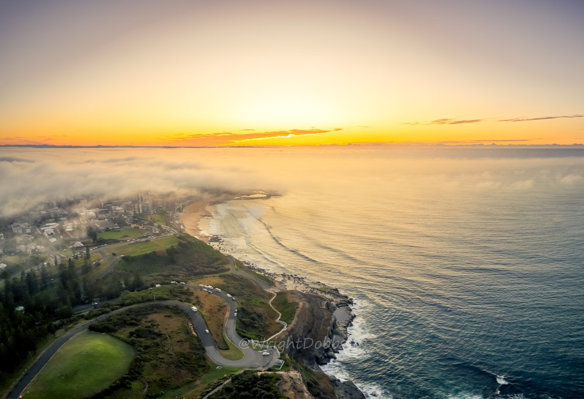 WrightDobbs's tweet photo. Sunrise this Thursday morning in #Newcastle #Australia with the drone and camera. Also captured the waves crashing into the cliffs at King Edward Park. What a beautiful place! Also have a few more coming from our walk to #NobbysLighthouse yesterday at Nobbys Beach.
#dronephoto https://t.co/YSkdHEFvAL