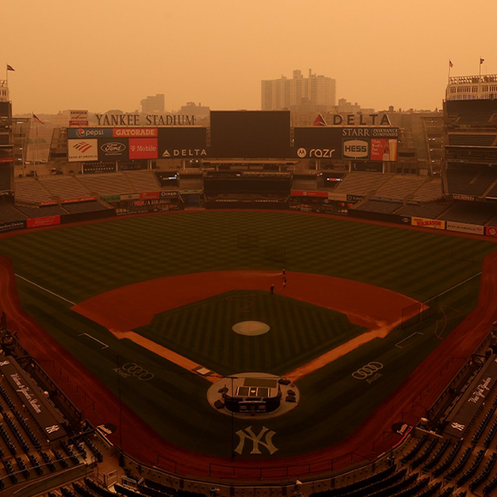 FoxNews's tweet photo. DANGEROUS LEVELS: New York City skyline turns orange with most toxic air in its history, and the "worst is yet to come." https://t.co/4ajgtWJ9xW https://t.co/w4Ysa70NIj