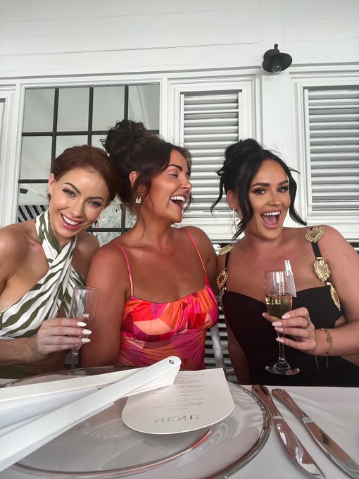 The most beautiful wedding with the most beautiful people ❤️😍✨ https://t.co/OqctigMFMv