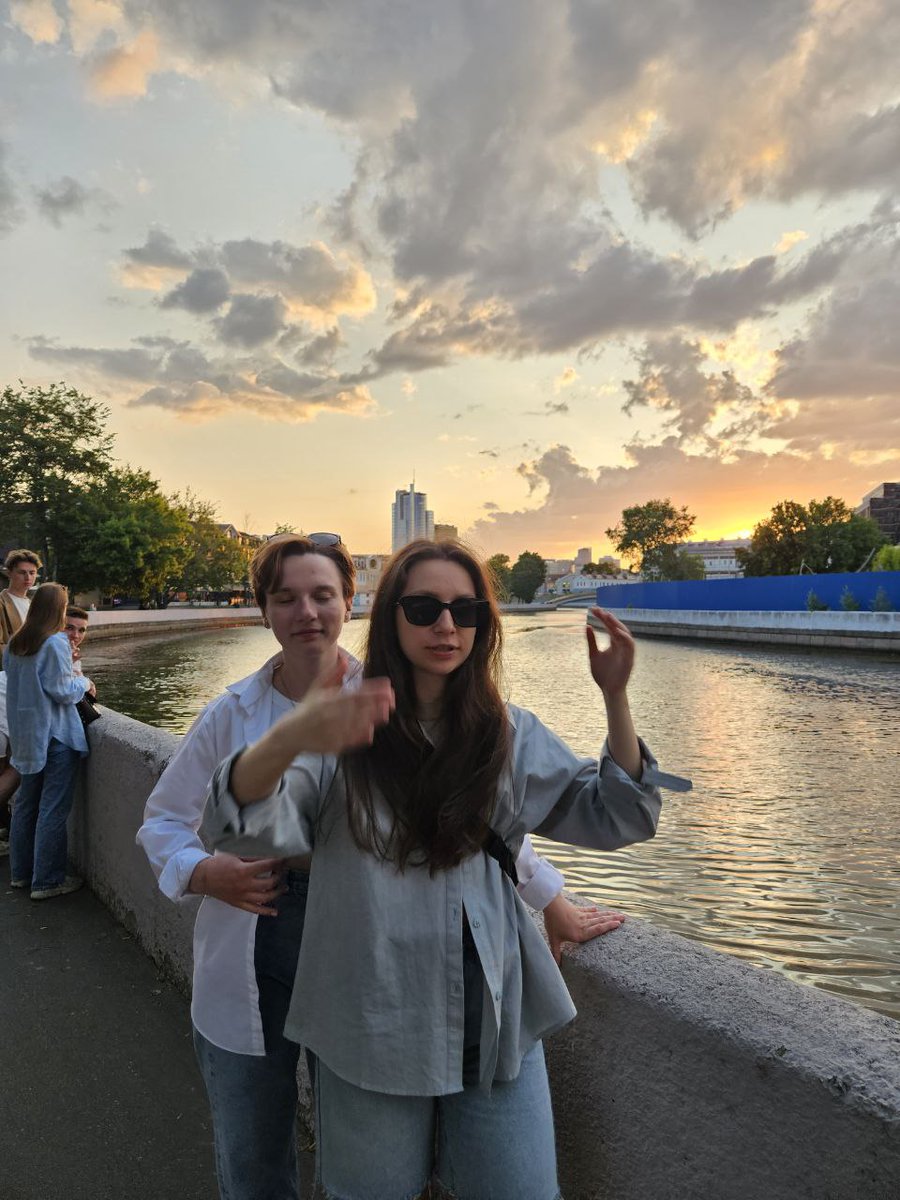Helga_Kovchur's tweet photo. Лучшие подруги - это когда вы синхронно кончено получаетесь на фотках
@alesyaaaaaaaaa https://t.co/KzGUskMB0n