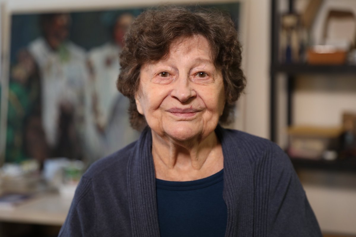 If you  missed it, I highly recommend you watch this video.  87-year-old Jeanette Lodoen chose a medically-assisted death and wanted Canadians to witness the entire process. Excellent story by @WarickCBC 
cbc.ca/player/play/22…