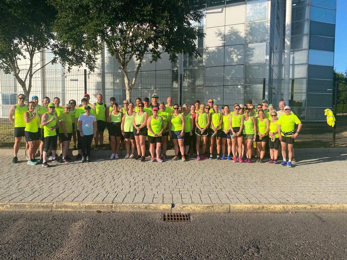 CAntrimHarriers's tweet photo. Beautiful evenings are made for club training runs and improvement sessions #goCAH #CAHcontinuallyimproving #clubsession https://t.co/RYZfKLU3Vw