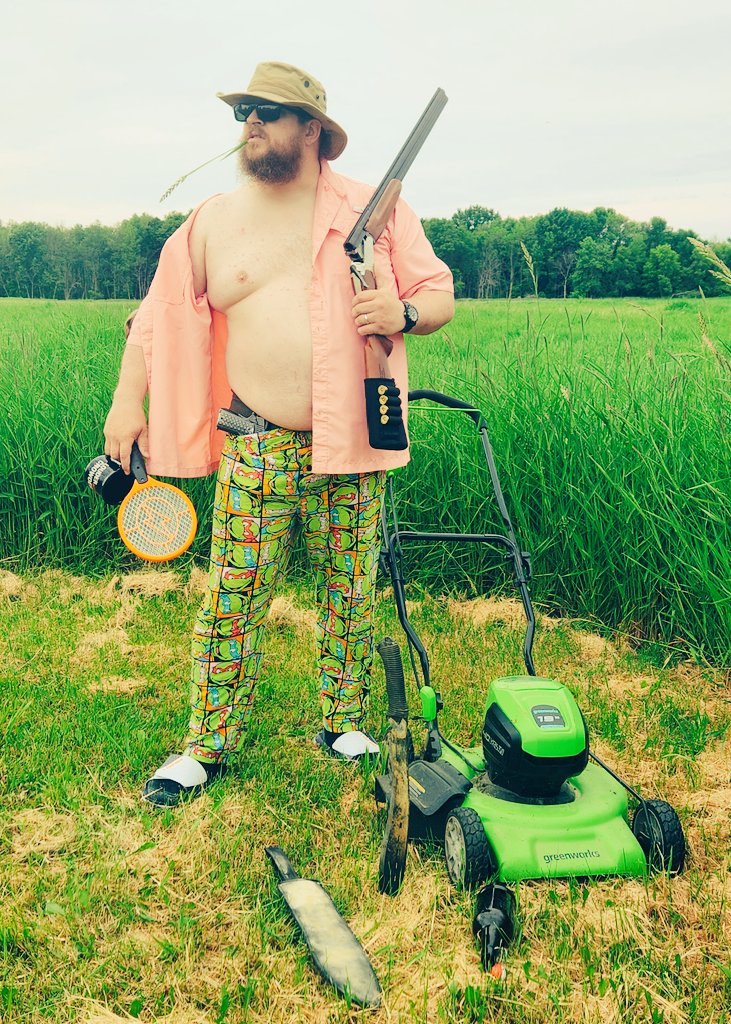 DeBruinGizmo's tweet photo. #LWCFloridaContest it's in the details... P.S. I was the "White South African Farmer". I'm overweight and working on it, but will use it to my advantage while I can. #mugclub #scrowder #gmorganjr #GeraldALikesIt #hashtage #StrangeAnimal #IMakeWisconsinCheese https://t.co/FwPV4eEZKb