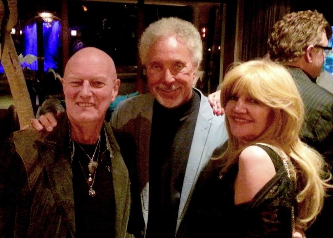 ⚡Wishing a very Happy Birthday to TOM JONES
#chrisslade  #tomjones #christinegyfordceasar #TheSquires  #thesixties  #hollywoodhills