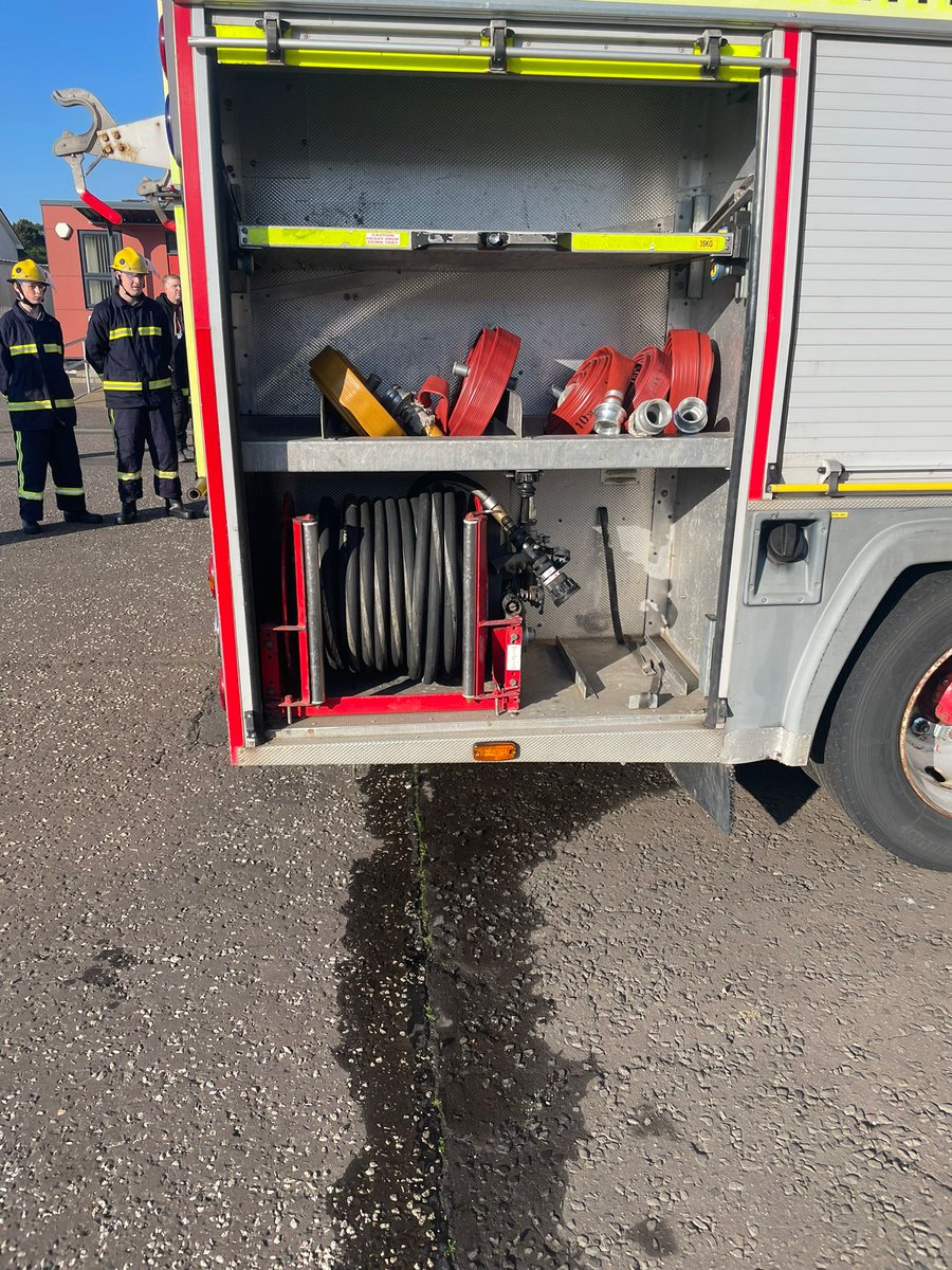 Team work makes the dream work!

last night our youth volunteers started off by testing the high pressure hose reel

After this our volunteers demonstrated building a damn and go a flow of water via a Light portal pump (LLP)

another fantastic effort from all involved #yvs #sfrs