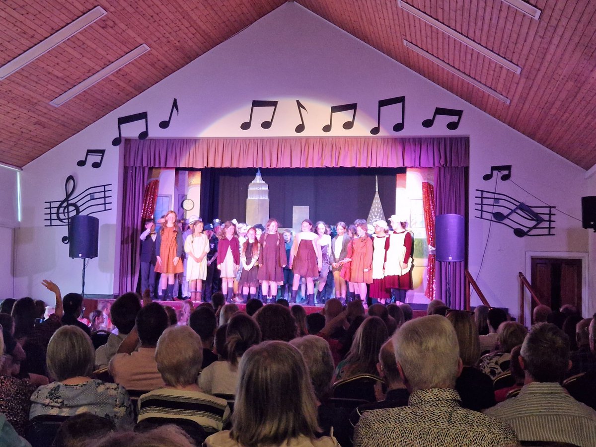 Neil McNickle (@nwmcnickle) on Twitter photo Enjoyed a wonderful evening watching <a href="/rowandaleIPS/">Rowandale IPS</a>  performance of 'Annie'. 
Such a talented bunch! Enjoyed a wonderful evening watching <a href="/rowandaleIPS/">Rowandale IPS</a>  performance of 'Annie'. 
Such a talented bunch!