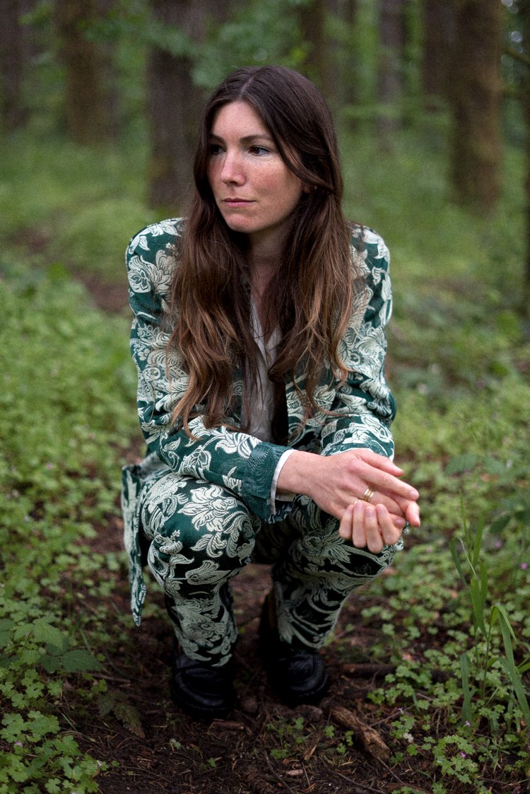 Artesian (@artesianon13th) on Twitter photo Catch <a href="/AnnaTivel/">Anna Tivel</a> + Jeffrey Martin on July 7!
$20 - artesianon13th.ca/event-calendar… 💚
Oregon-based songwriter Anna Tivel’s newest album Outsiders starts with a lens so wide that we have left the planet to look back from a great distance at the turmoil and beauty of our shared humanity. Catch <a href="/AnnaTivel/">Anna Tivel</a> + Jeffrey Martin on July 7!
$20 - artesianon13th.ca/event-calendar… 💚
Oregon-based songwriter Anna Tivel’s newest album Outsiders starts with a lens so wide that we have left the planet to look back from a great distance at the turmoil and beauty of our shared humanity.