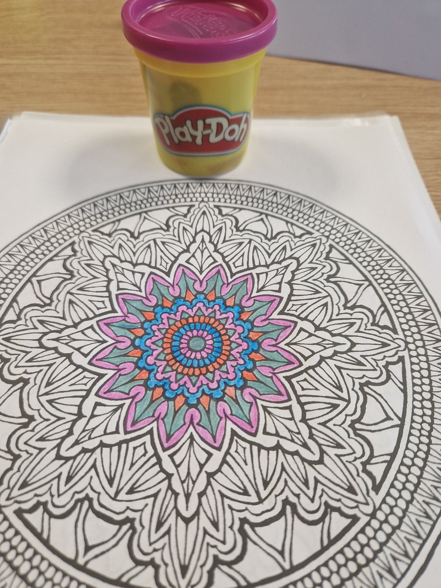 Hey_Jude71's tweet photo. 30 minutes of my day today involved colouring and playing with play-doh, it was great! #understandingstress #Wellbeing #selfcare #selfcompassion https://t.co/67l7yuBZfq