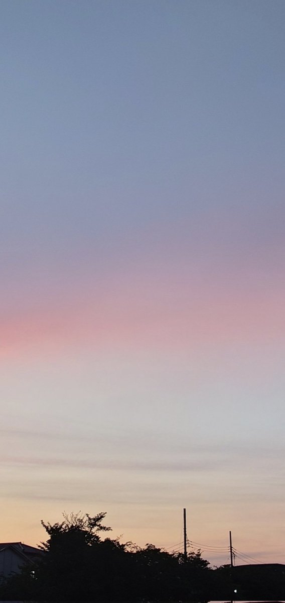 lunaseamoon's tweet photo. Yesterday's beautiful sky✨
#gradationsky
#そら
#sky写真部
#beautiful_sky
#Xperia
#no_filter https://t.co/dlO8HbWBva