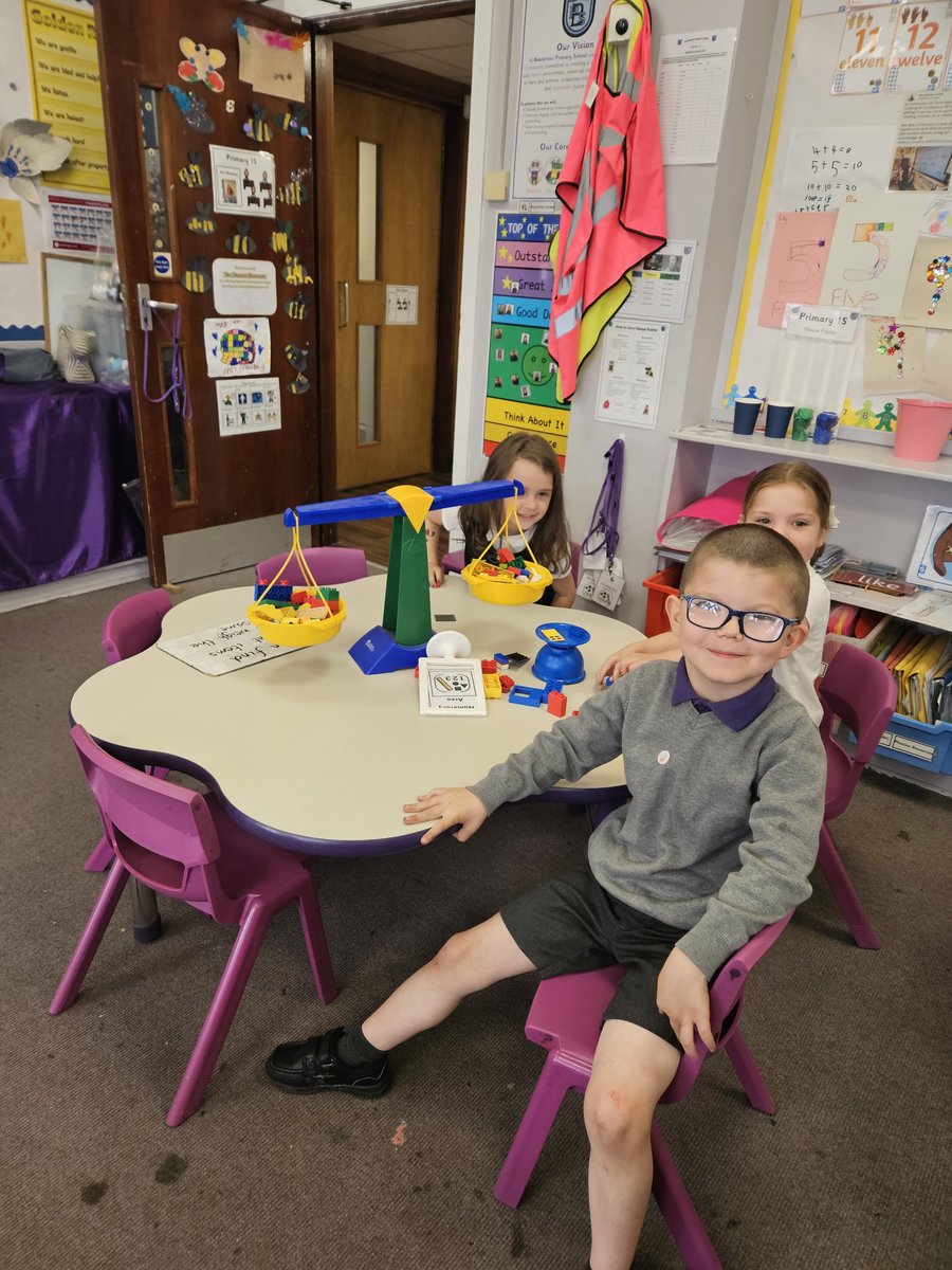 Today we revisited estimating and measuring. We challenged ourselves to balance the scales using different items from around the classroom.

We worked with our friends and were so excited when the scales sat right in the middle!!

<a href="/BeancrossPS/">Beancross Primary</a> #BPSNumeracy