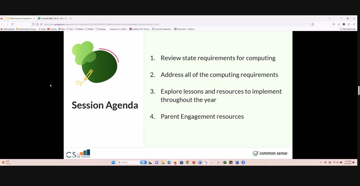 'I'm here to tell you that if you're not an expert, it's okay.' - @CSforSuccess welcoming edus of ALL experience and comfort levels to learn about computer literacy in the K-12 Classroom and exploring these topics along with @CommonSenseEd and @Jehehalt in this #WednesdayWebinar.