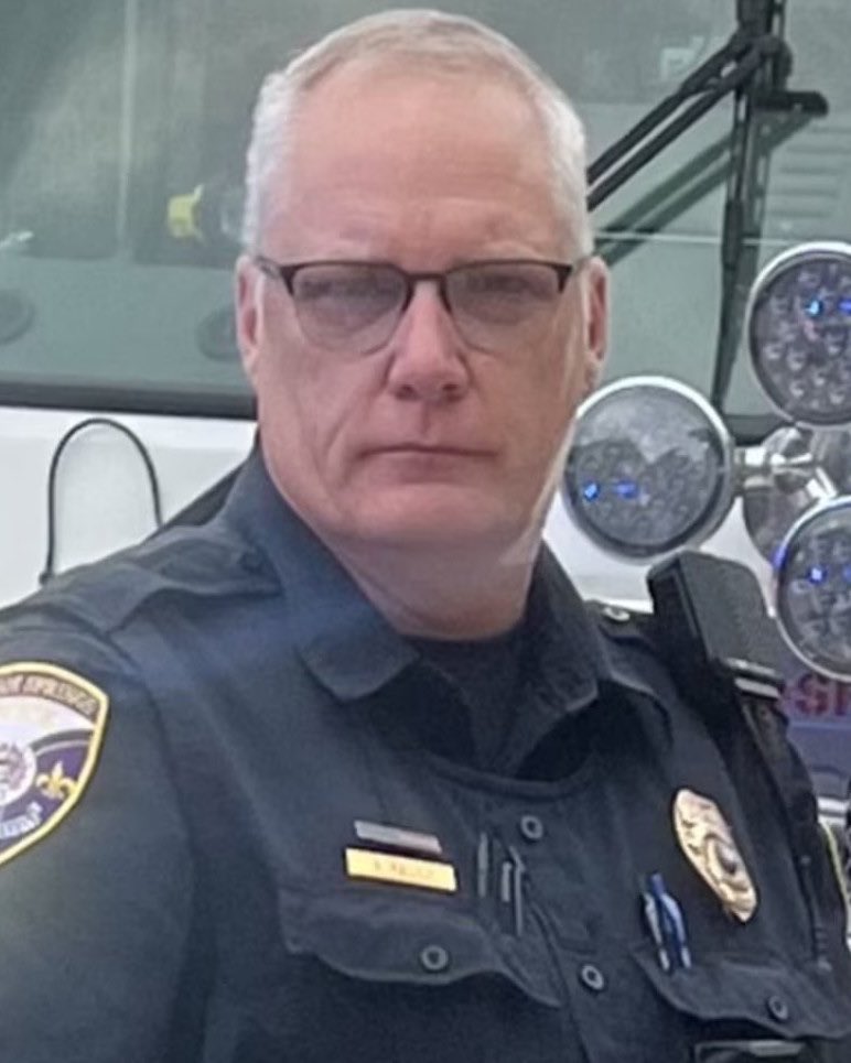 Rest in peace Cpl Shawn Kelly of Denham Springs PD, Louisiana who died on 6/2/23 after being shot LOD on 5/11/23 after responding to a disorderly. He was a 29 year LE Veteran &amp; leaves behind his wife, children &amp; grandchildren. Please retweet to honor him #BlueLivesMatter 💙🖤