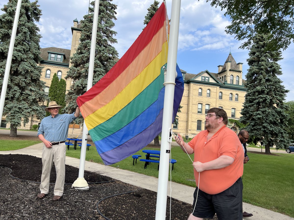 BrandonUni's tweet photo. 🌈 We're proud to fly a rainbow flag this month and can't wait for @bdnpride celebrations all next week! https://t.co/Bqyg6J7qZp