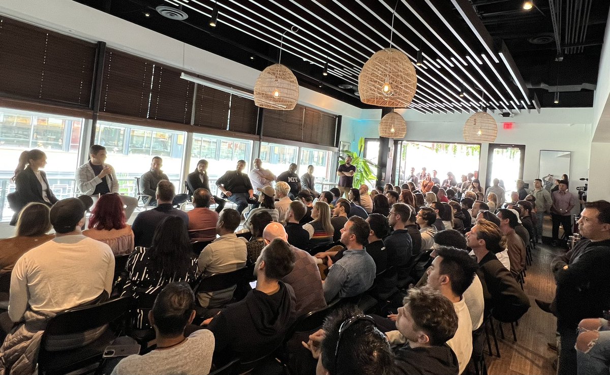 vladkuznetsov's tweet photo. #LATechweek “Seed to Series C, What Are Founders Facing in 2023?” packed. Excited to find founders &amp; investors in #hardtech #aerospace https://t.co/ItdwZO9ciV