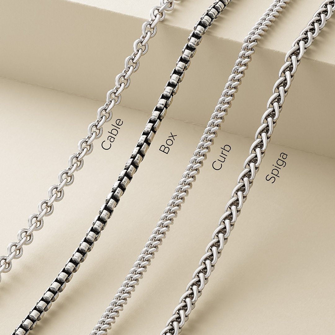 Alone or layered, these chains make a classic everyday look. Shop all chains through the link in our profile. bit.ly/3Ni5qoY