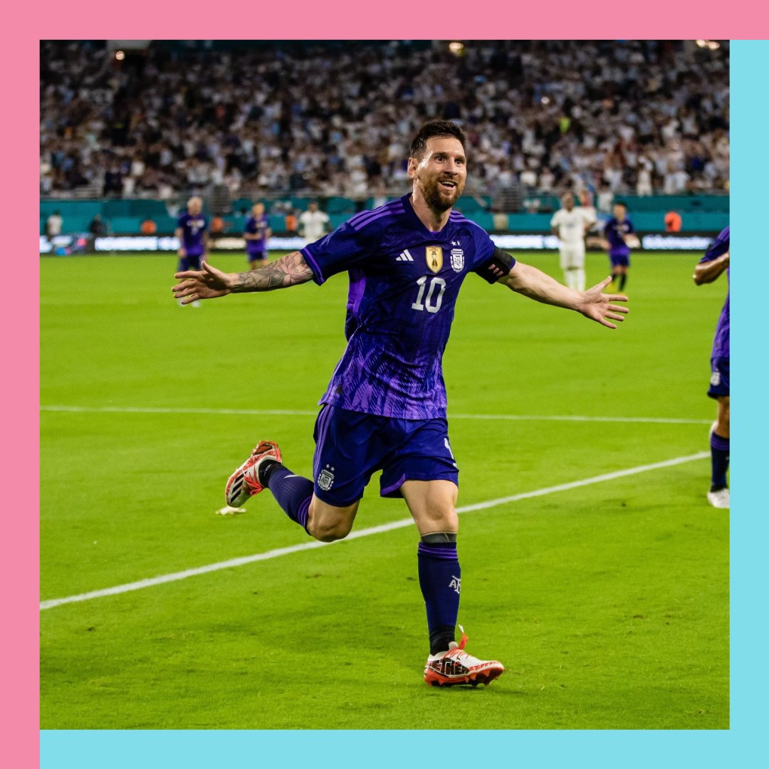 There's something iconic about soccer in Miami 🌴
⭐️ Welcome, Messi ⭐️

@InterMiamiCF @HardRockStadium #Messi