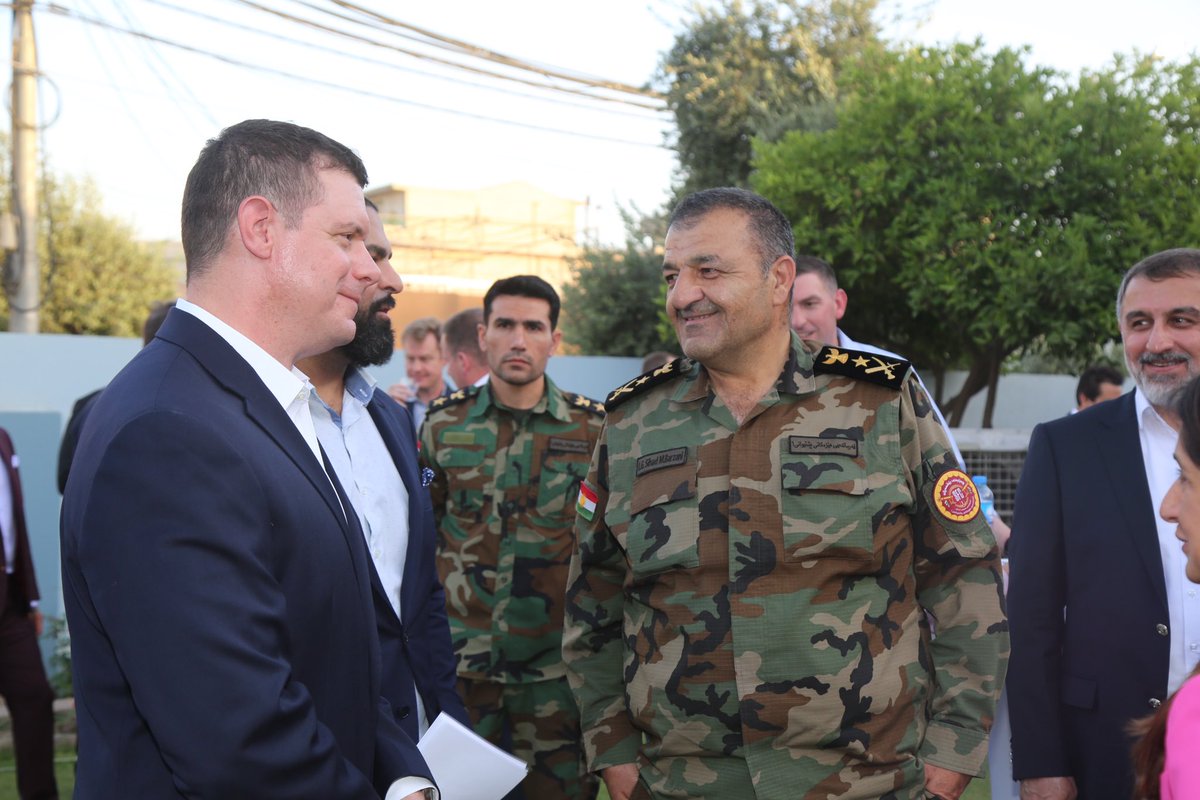forces_command's tweet photo. Today, #Lieutenant General #Sihad_Barzani, Commander of the 1st Support Forces participated in the farewell ceremony honoring #Colonel #Sanborn , held at the @USCGERBIL
راگەیاندنی
#فەرماندەیی_ھێزەکانی_پشتیوانی_یەک
#1st_supporting_forces_command https://t.co/DH0rpOTpeM