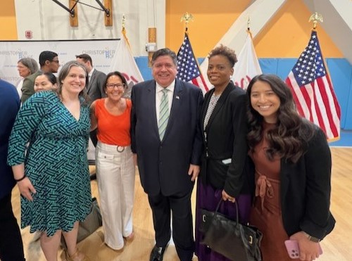 IAFC_Cares's tweet image. This morning at Christopher House, Illinois Action for Children&apos;s CEO April Janney attended Governor J.B. Pritzker&apos;s signing of the FY2024 Budget, passing #SmartStartIL into law and making historic investments into early childhood. #IAFCcares #SmartStartIllinois