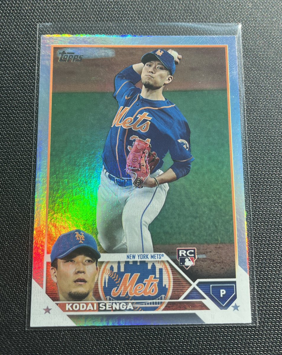 Robski3030's tweet image. 1st pack of @Topps Series 2 and it’s a RAINBOW FOIL SENGA ROOKIE #SolidStart #Mets