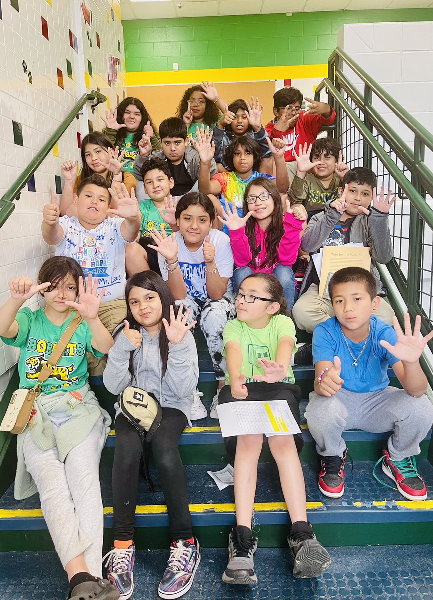 LasPalmasEISD's tweet image. These 5th graders have been with us since Kinder and they’re more than ready for 6th grade!! 💚 They are part of our final class at Las Palmas Elementary. 
Never forget…Once a Bobcat, Always a Bobcat!! #LPEPawsUp #LPLS4Girls 
@EISDofSA