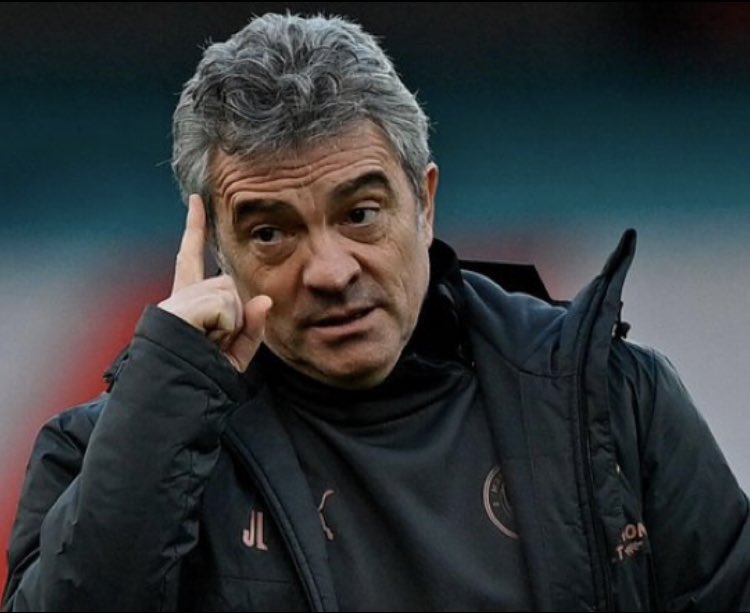 futbolscan's tweet photo. “Me gusta ganar más que a nadie. Se hacen llamar 'ganadores' aquellos que juegan a 'ver que pasa'. Ellos son los románticos. Nosotros intentamos generar ilusión a través de la búsqueda de algo que aumenta la probabilidad de ganar. Ilusos son los otros. Yo quiero ganar. Ahora resulta que el que intenta aumentar la probabilidad de ganar es un 'versero'”.

🎙Juan Manuel Lillo Díez, ex ayudante de campo de Pep Guardiola.